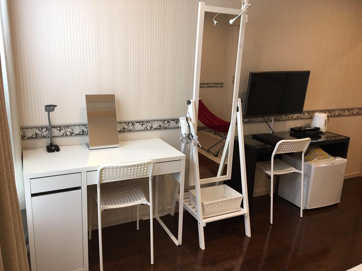 Business Hotel La Firenze Tokyo Esterno foto